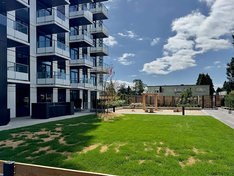 6608 Sussex Ave #4 — Photo 34