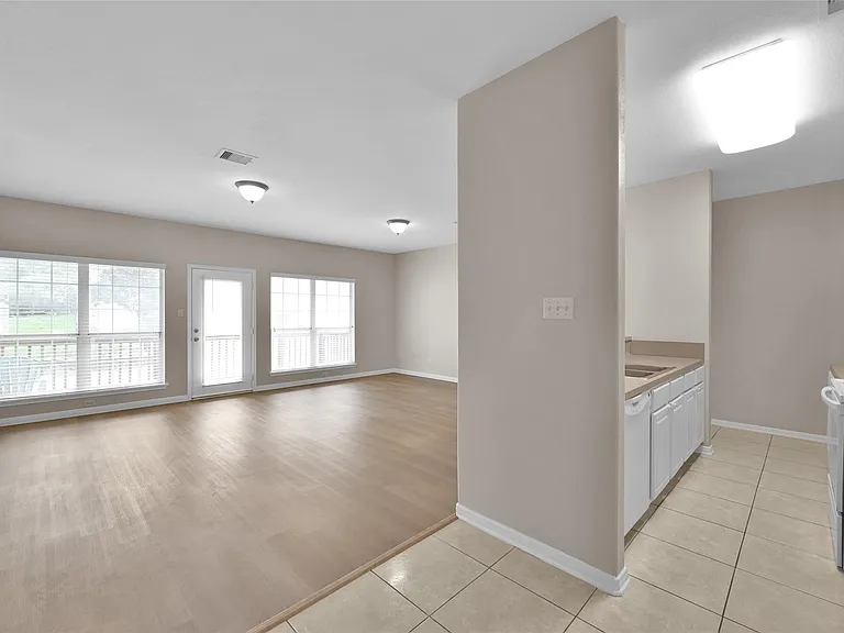 180 Binnacle Ct #B — Photo 3