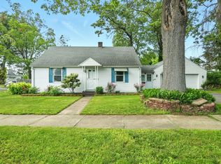 224 Cambria St, Springfield, MA 01118