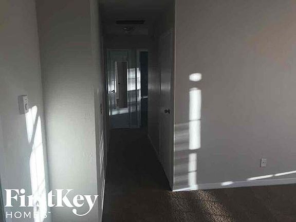4th image of 4417 N Mitthoefer Rd