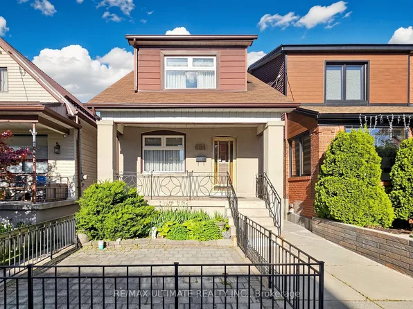 494 Oakwood Ave W, Toronto, ON M6E 2W7