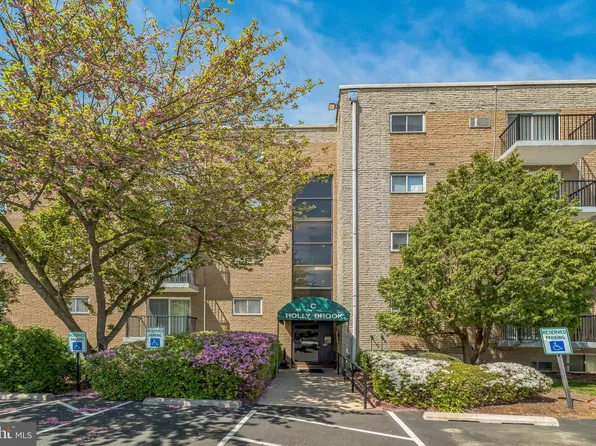 3421 W Chester Pike APT C22, Newtown Square, PA 19073