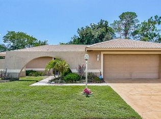 1830 Woodhaven Cir, Sarasota, FL 34232