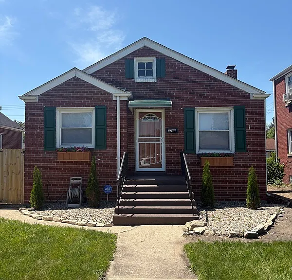 3708 Harrison St — Photo 1
