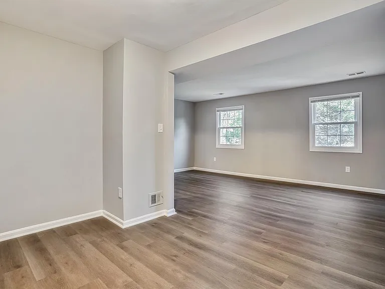 9202 Sprucewood Rd — Photo 9