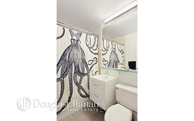 Rented by Douglas Elliman | media 13