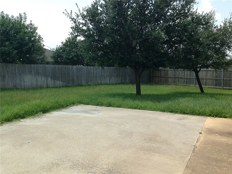 1200 Baywood Ct — Photo 30