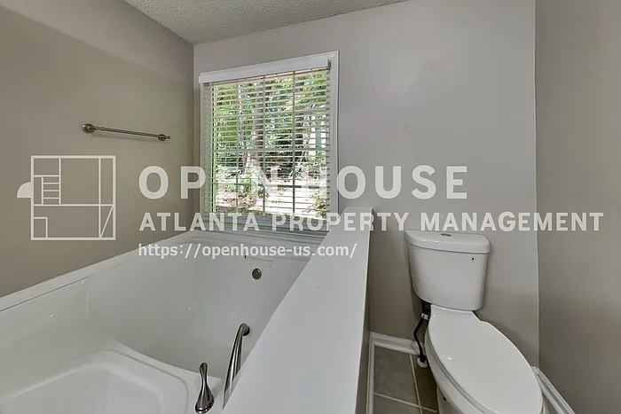 339 Abbington Ln — Photo 10