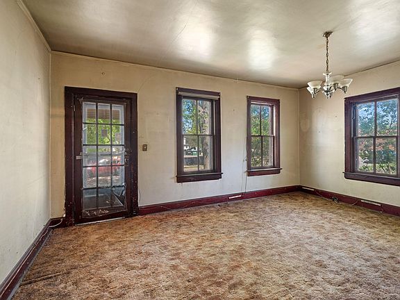 3rd image of 200 Winona St W