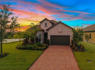 2703 Aviamar Cir, Naples, FL 34114