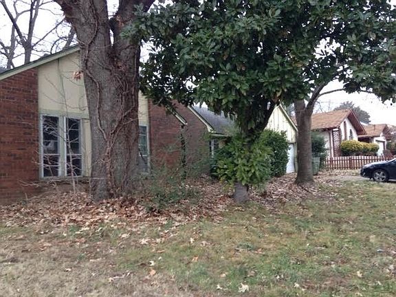 2nd image of 3661 Ironwood Dr