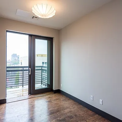 Rented by Nooklyn NYC LLC | media 44