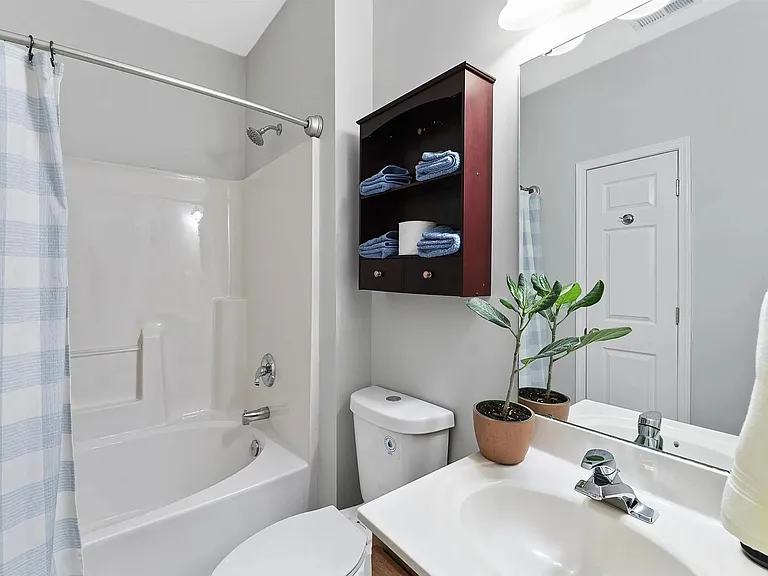 1108 Vermillion Dr — Photo 16
