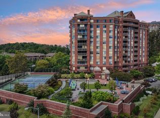 5802 Nicholson Ln #2-201, Rockville, MD 20852