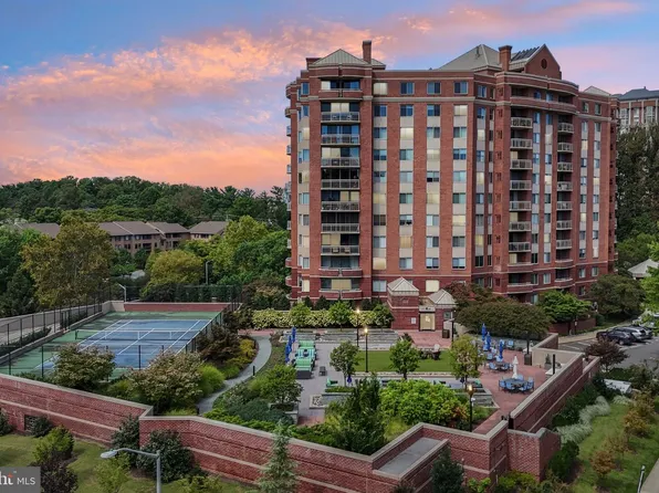 5802 Nicholson Ln #2-201, Rockville, MD 20852