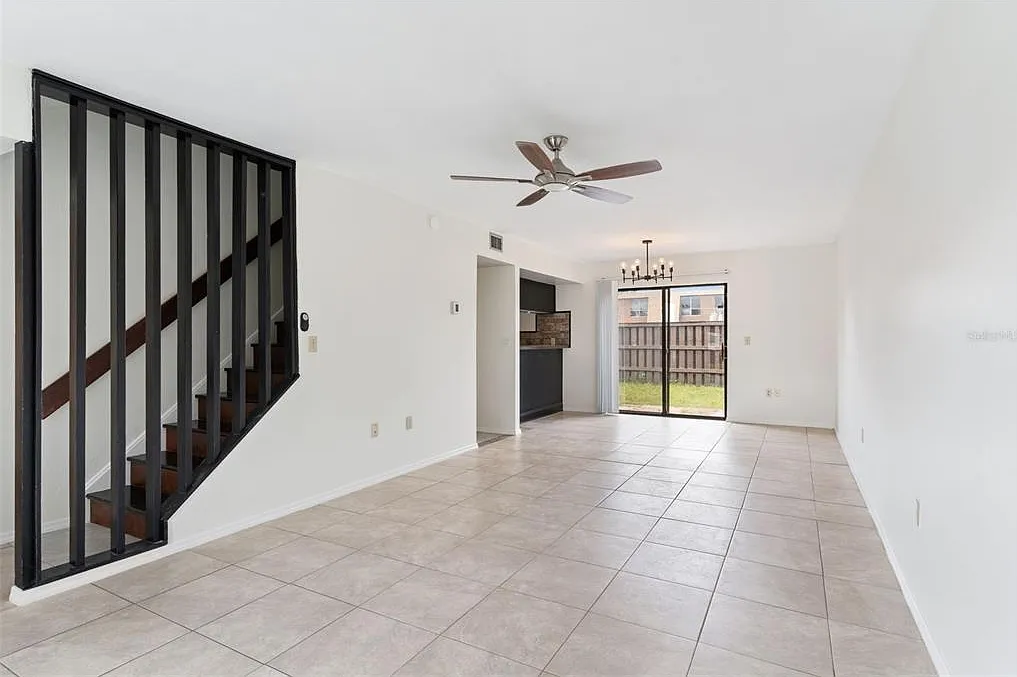 4 bed, 2.5 bath, 1730 sqft, $2,000 — Photo 4