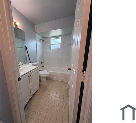 4th image of 904 Naples Way