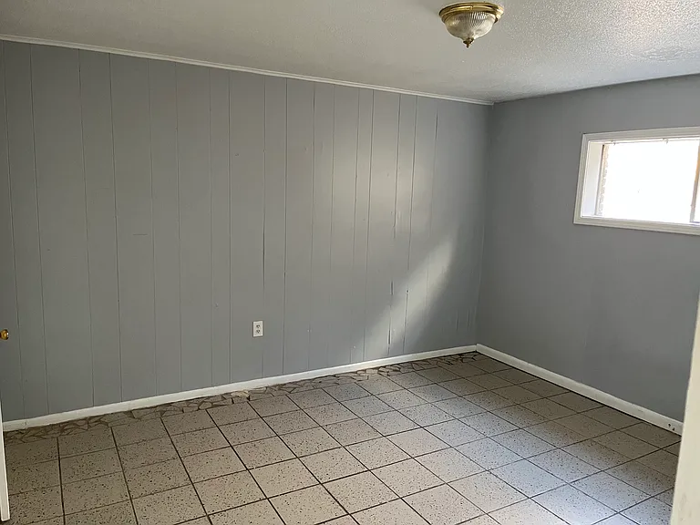 114 Mable St #1 — Photo 6
