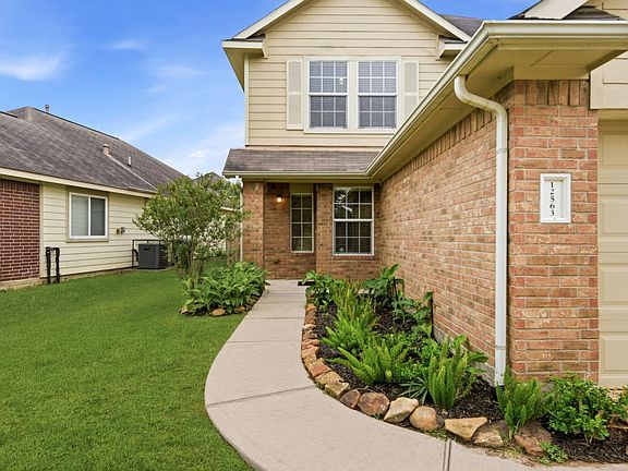 3rd image of 12563 Chiswick Rd
