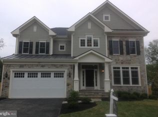 605 Meadow Ln SW, Vienna, VA 22180