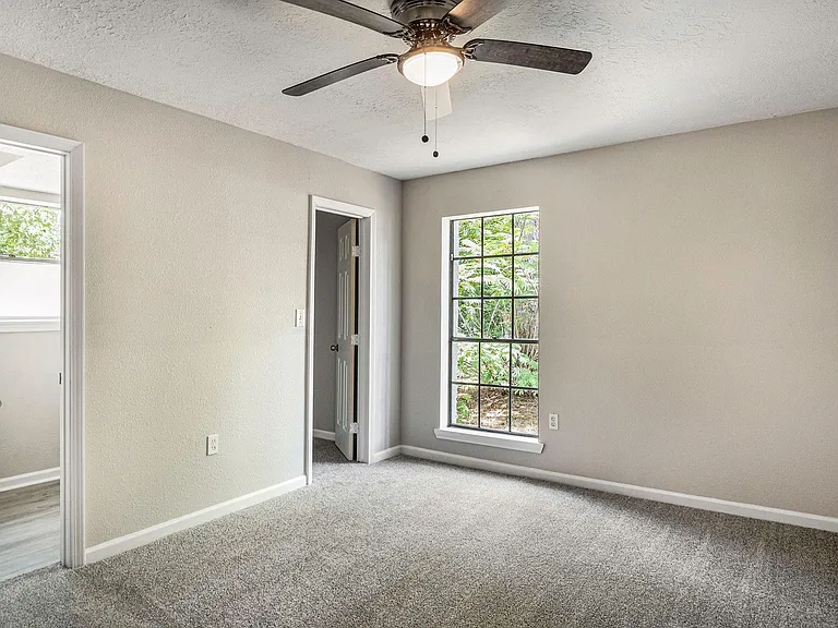 1702 Athens Dr — Photo 16