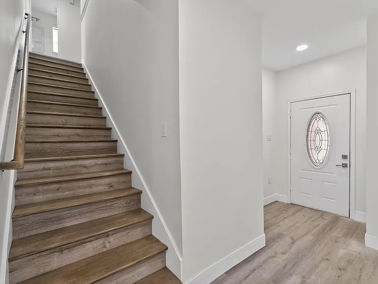 918 Ivycroft Ln — Photo 17
