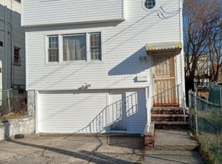 190 Fabyan Pl, Newark, NJ 07112