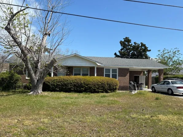 712 Charlotte Ave, Carolina Beach, NC 28428