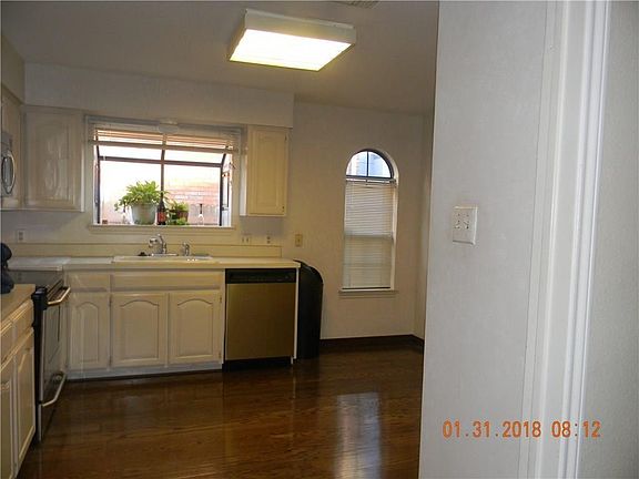 2nd image of 627 Saint Paul Dr