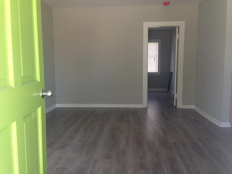 2203 Duvall St — Photo 7
