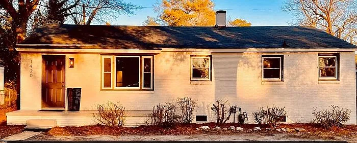 1420 S Kilbourne Rd — Photo 1