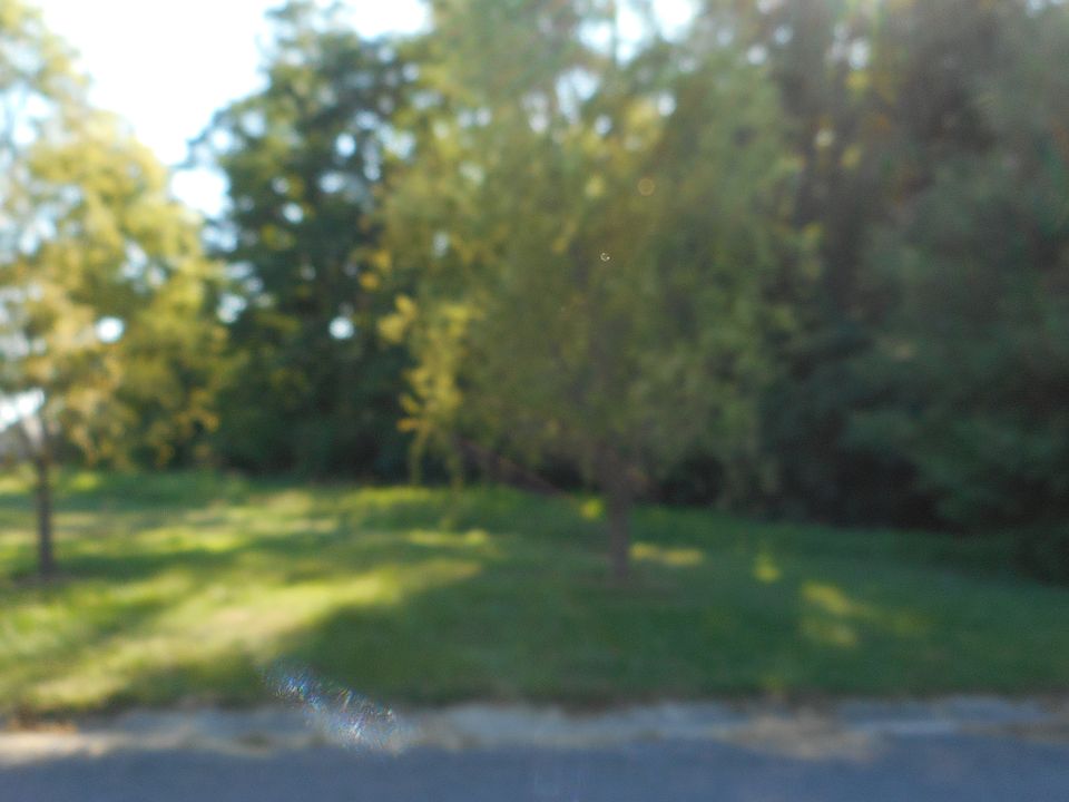 2nd image of 3709 Thorne Briar Ct