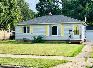16005 Woodbury Ave, Cleveland, OH 44135