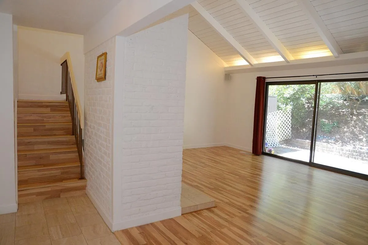 35 Bloch Terrace — Photo 3