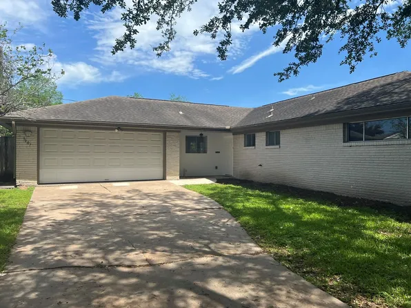 9007 Dunlap St, Houston, TX 77074