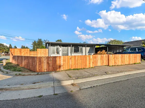545 Reddy Ave, Crescent City, CA 95531