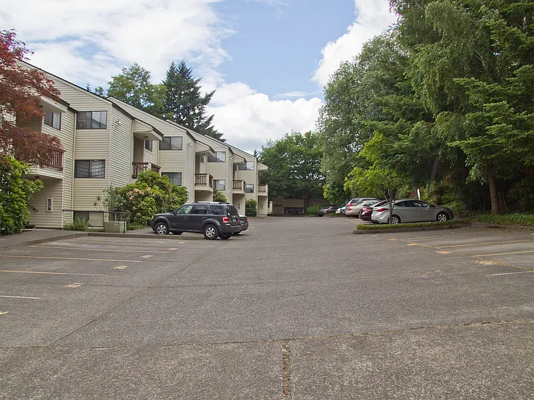 Second Wind Apartments — Photo 10
