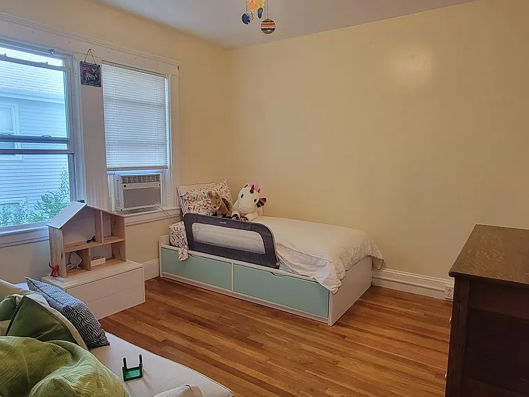 21-23 Grafton Ave #21 — Photo 12