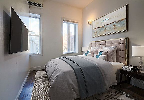 4th image of 147 Grand St #9