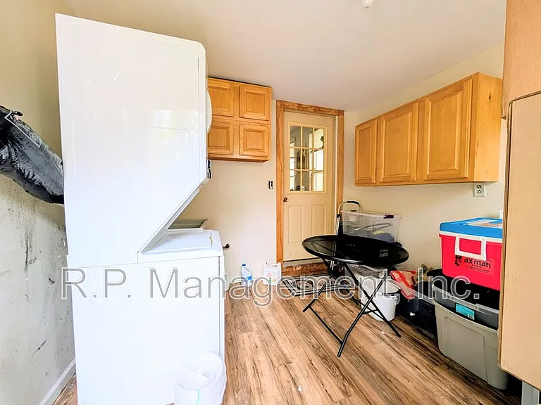 340 16th Ave NE — Photo 9