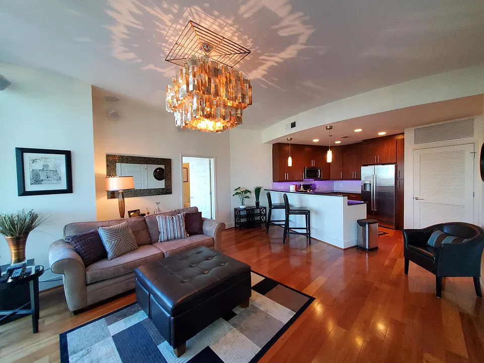 1080 Peachtree St NE #2713