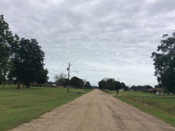 4th image of 2812 Country Plaza Ave