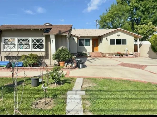 5921 NW Fallbrook Ave, Woodland Hills, CA 91367