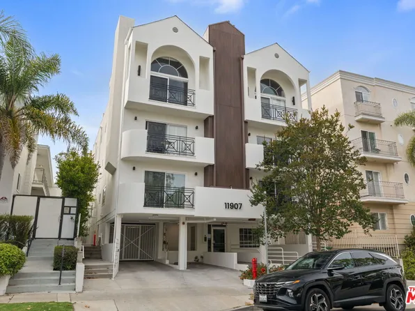 11907 Darlington Ave APT 101, Los Angeles, CA 90049