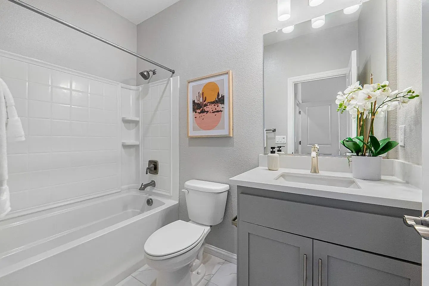 3 bed, 1616 sqft, $4,450 — Photo 4