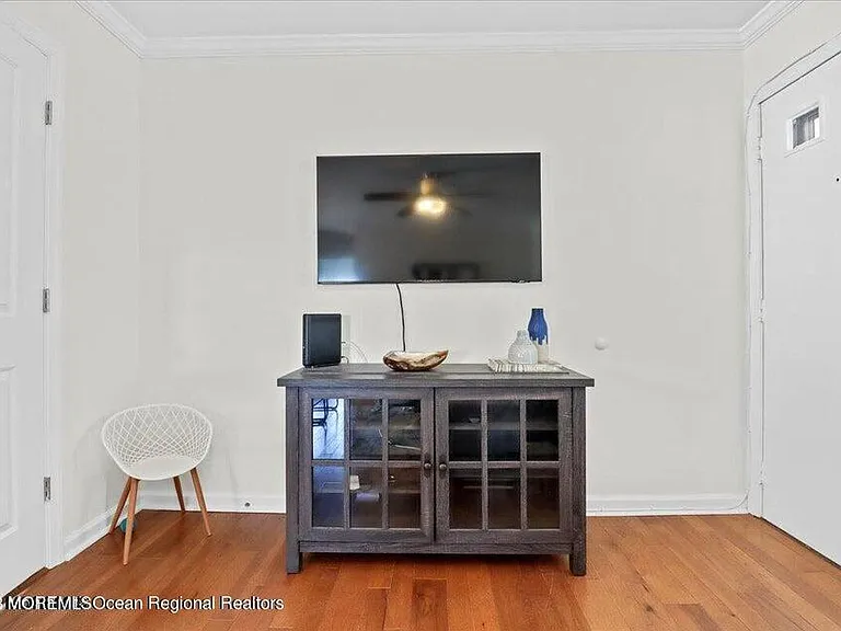2204 Grand Central Ave #15 — Photo 7