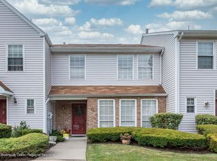 22 Vassar Pl, Morganville, NJ