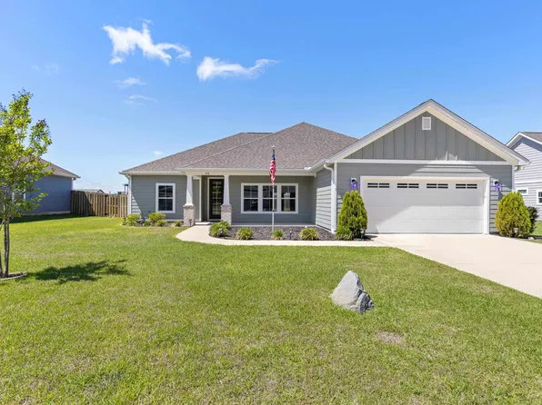 44 Stillmont Dr, Crawfordville, FL 32327