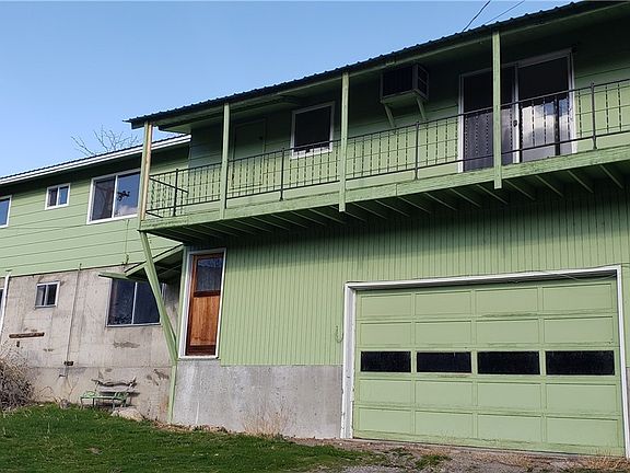 3rd image of 606 Birch St