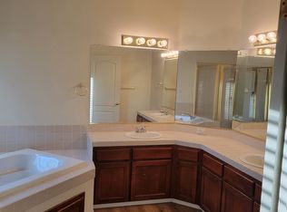 2957 E Eclipse Ave, Fresno, CA 93720